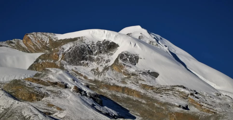 Chulu East Peak Climb With Thorang-La Pass Trek
