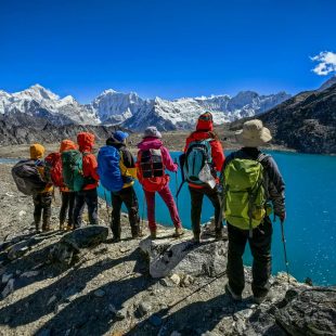 Guide to Everest Three pass trek