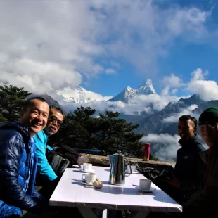 Sharing Everest Base camp Helicopter tour