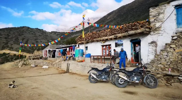 Motorcycle tour in Nepal