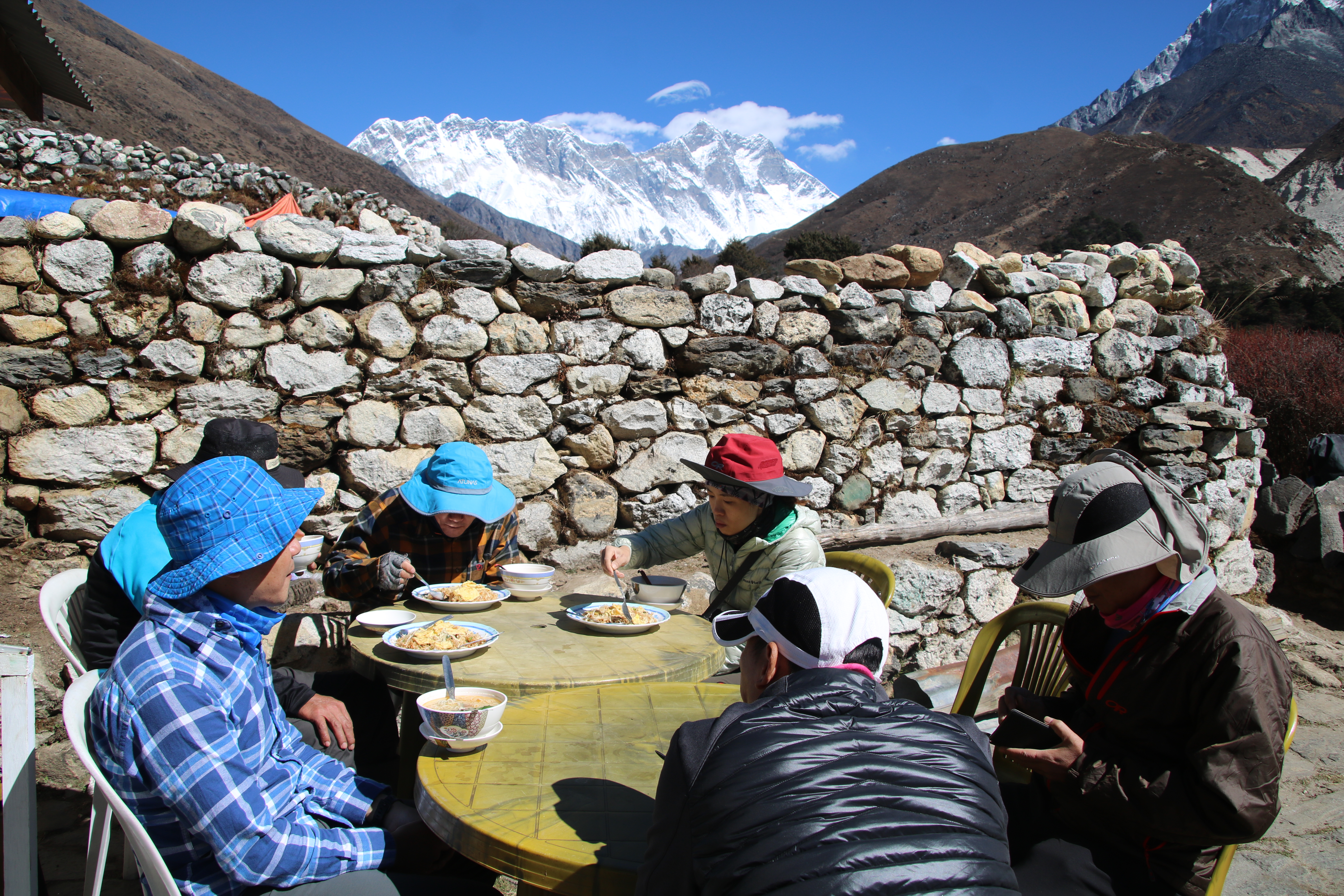 Food guide for Everest base camp trek