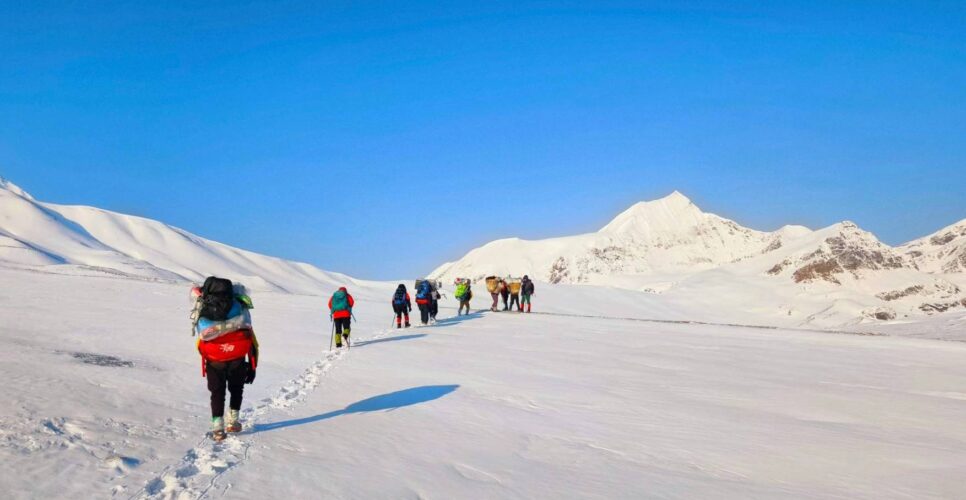 Manslu Expedition Team