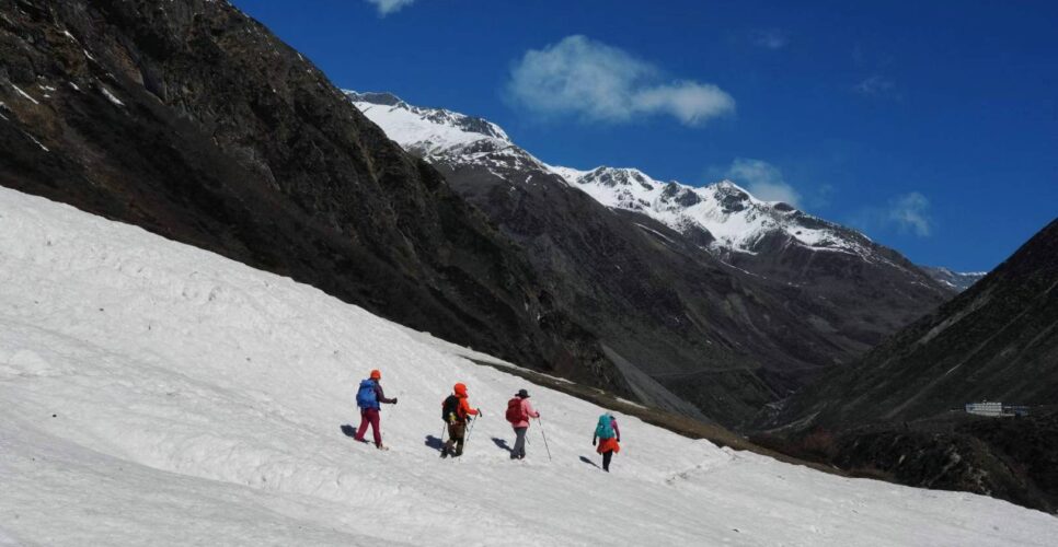 on the way to Mesokanta pass