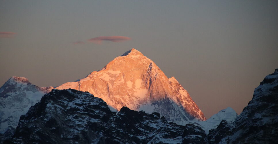 Makalu Base Camp Trekking